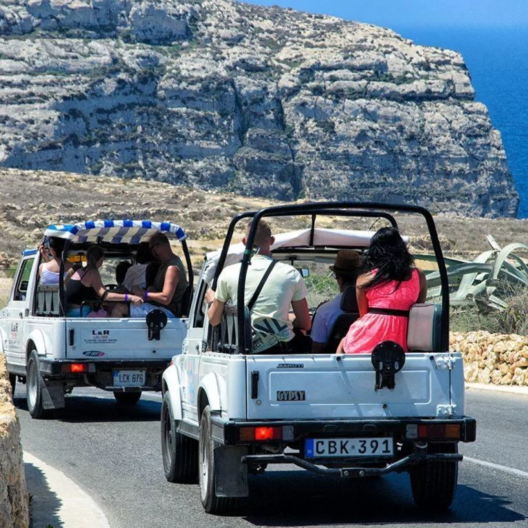 טיול ג'יפים ברחבי מלטה וברחבי גוזו